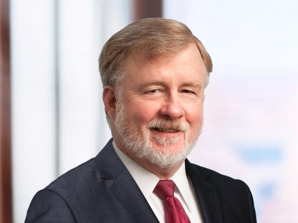 Professional Cropped GAULT ROBERT Mintz