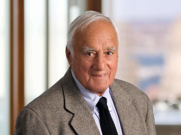 Professional Cropped Bellotti Francis Mintz